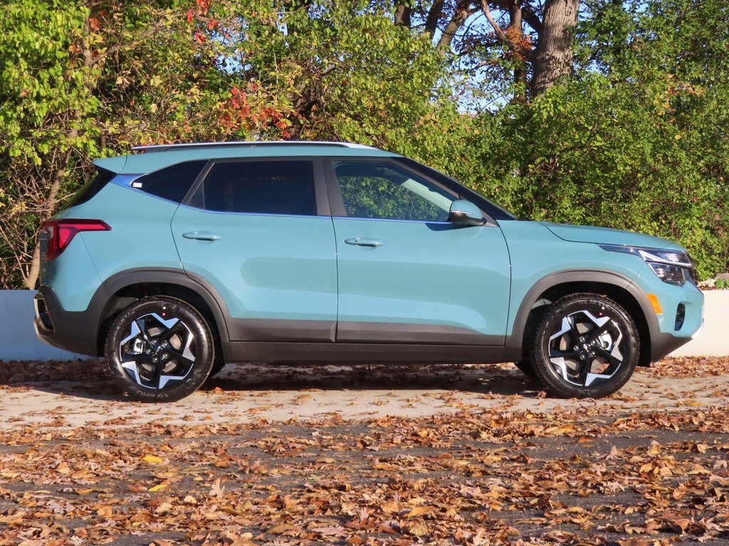 New 2026 Kia Seltos EX image 2