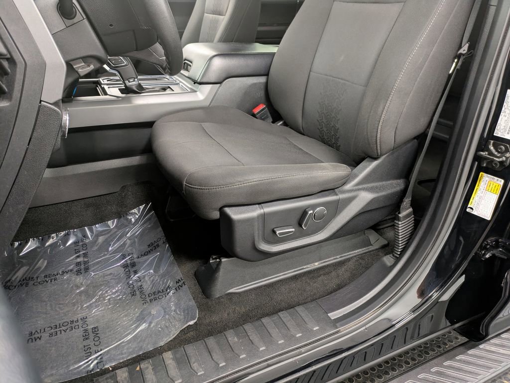 Used 2018 Ford F150 XLT w/ Equipment Group 302A Luxury AWD/4WD image 11