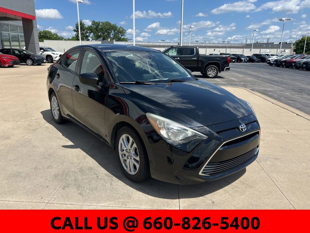 Used 2017 Toyota Yaris iA FWD image 4