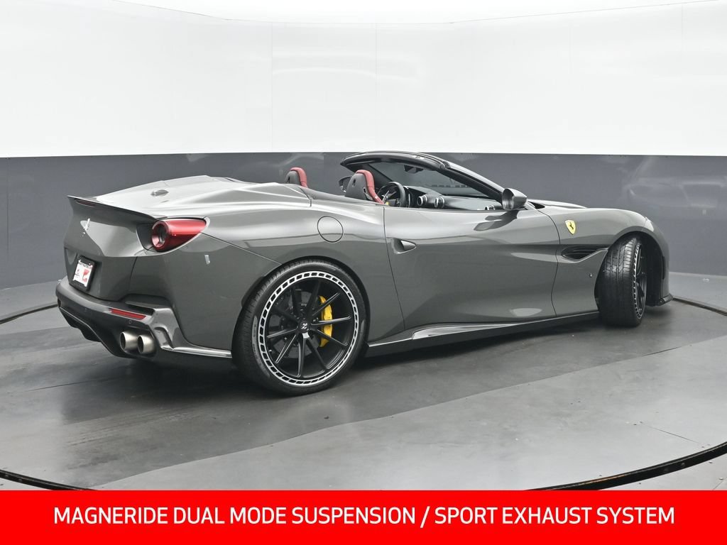 Used 2020 Ferrari Portofino RWD image 3