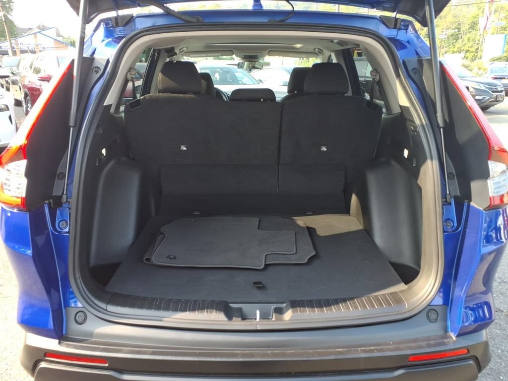 Certified 2025 Honda CR-V EX image 13