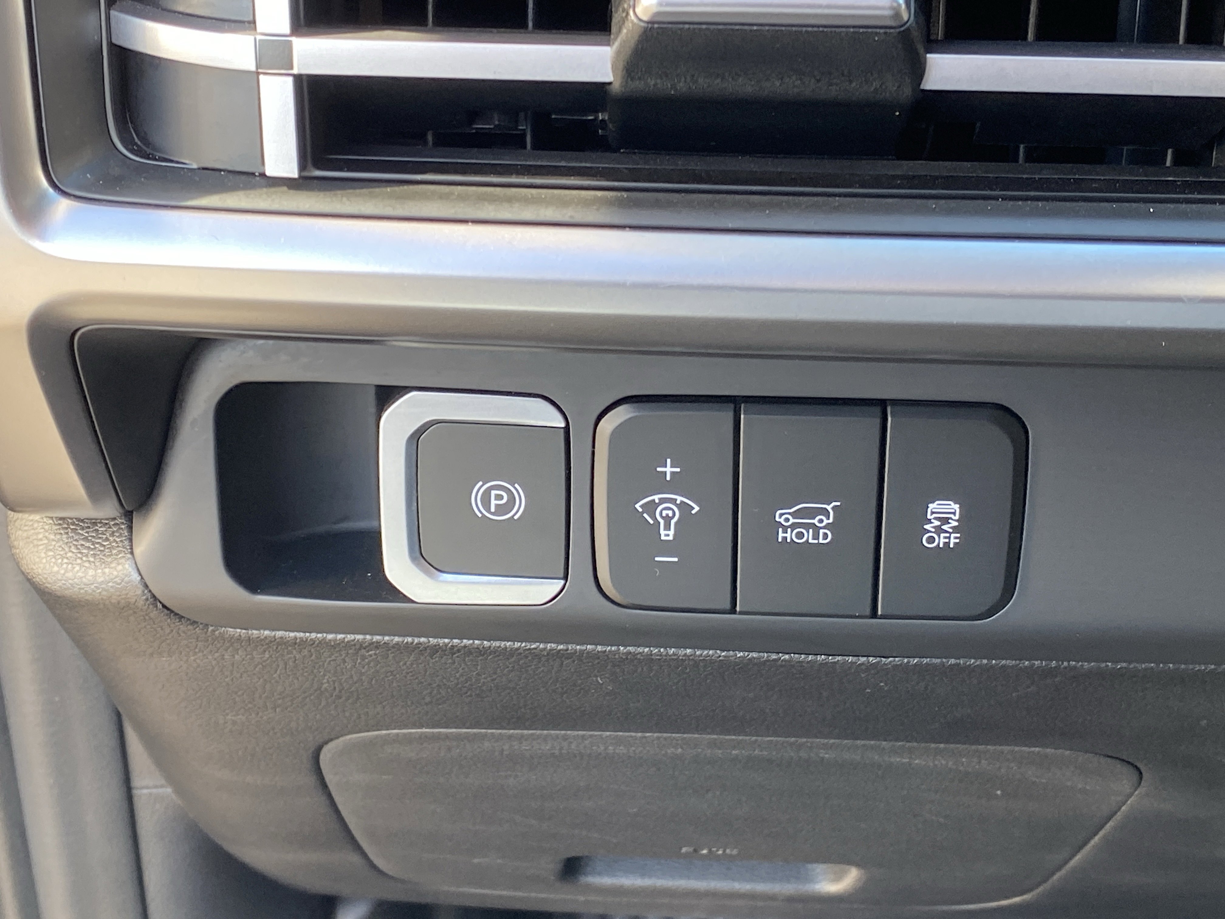 Used 2024 Hyundai Santa Fe SEL image 31