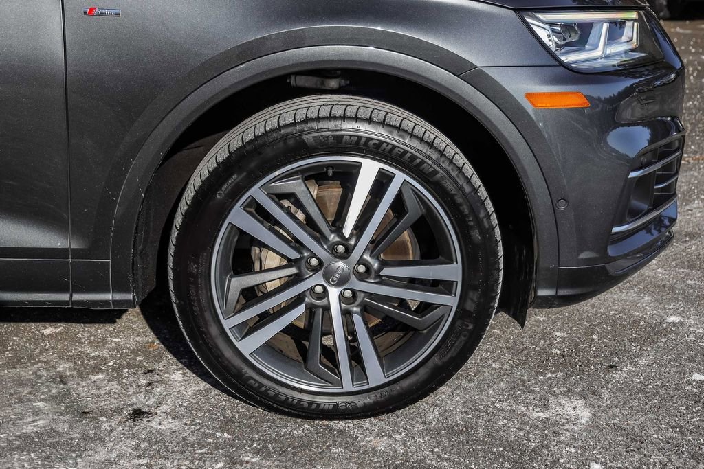 Used 2020 Audi Q5 e Prestige w/ Prestige Package image 6