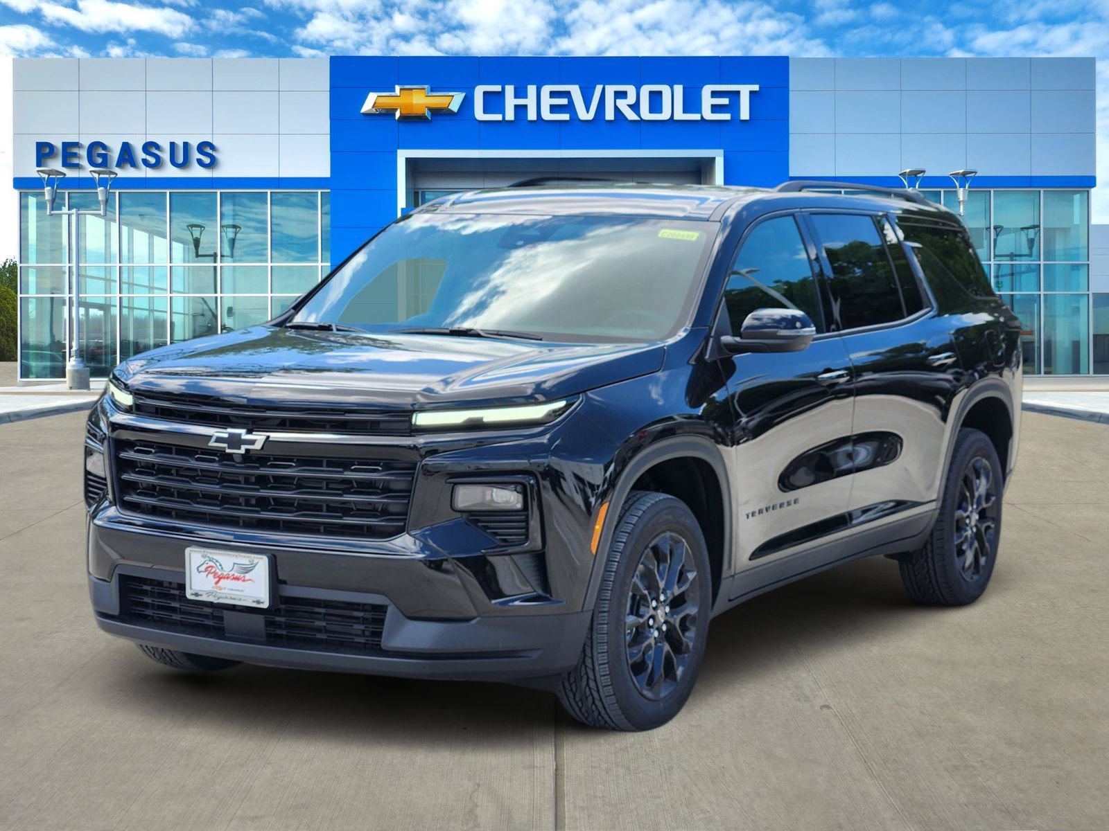 New 2026 Chevrolet Traverse LT w/ Midnight/Sport Edition FWD video 2