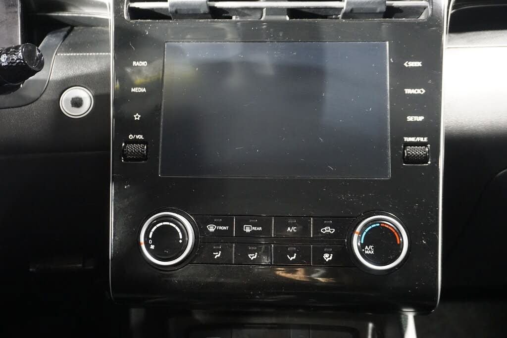 Used 2022 Hyundai Santa Cruz SEL w/ Activity Package FWD image 16