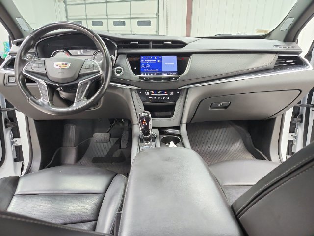 Used 2023 Cadillac XT5 Premium Luxury w/ LPO, Floor Liner Package AWD/4WD image 27