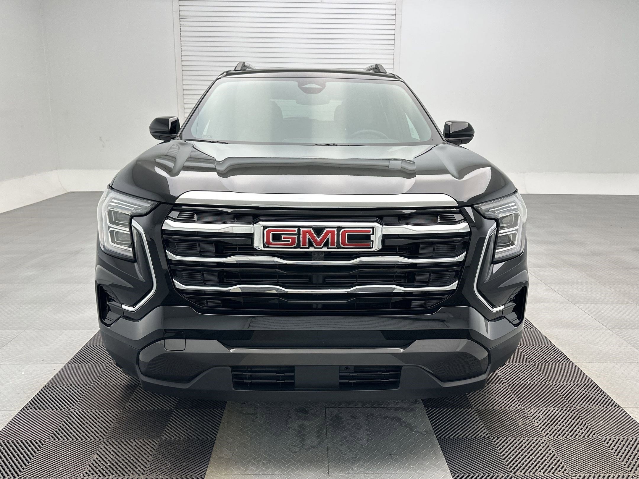 Certified 2025 GMC Terrain Elevation w/ Elevation Premium Package AWD/4WD image 6