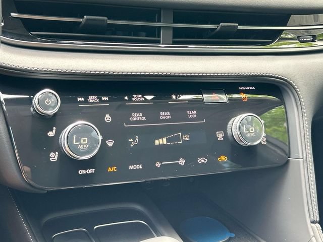 New 2027 INFINITI QX60 Luxe w/ Family Package FWD image 33