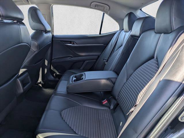 Used 2021 Toyota Camry SE w/ Carpet Mat Package (TMS) FWD image 17
