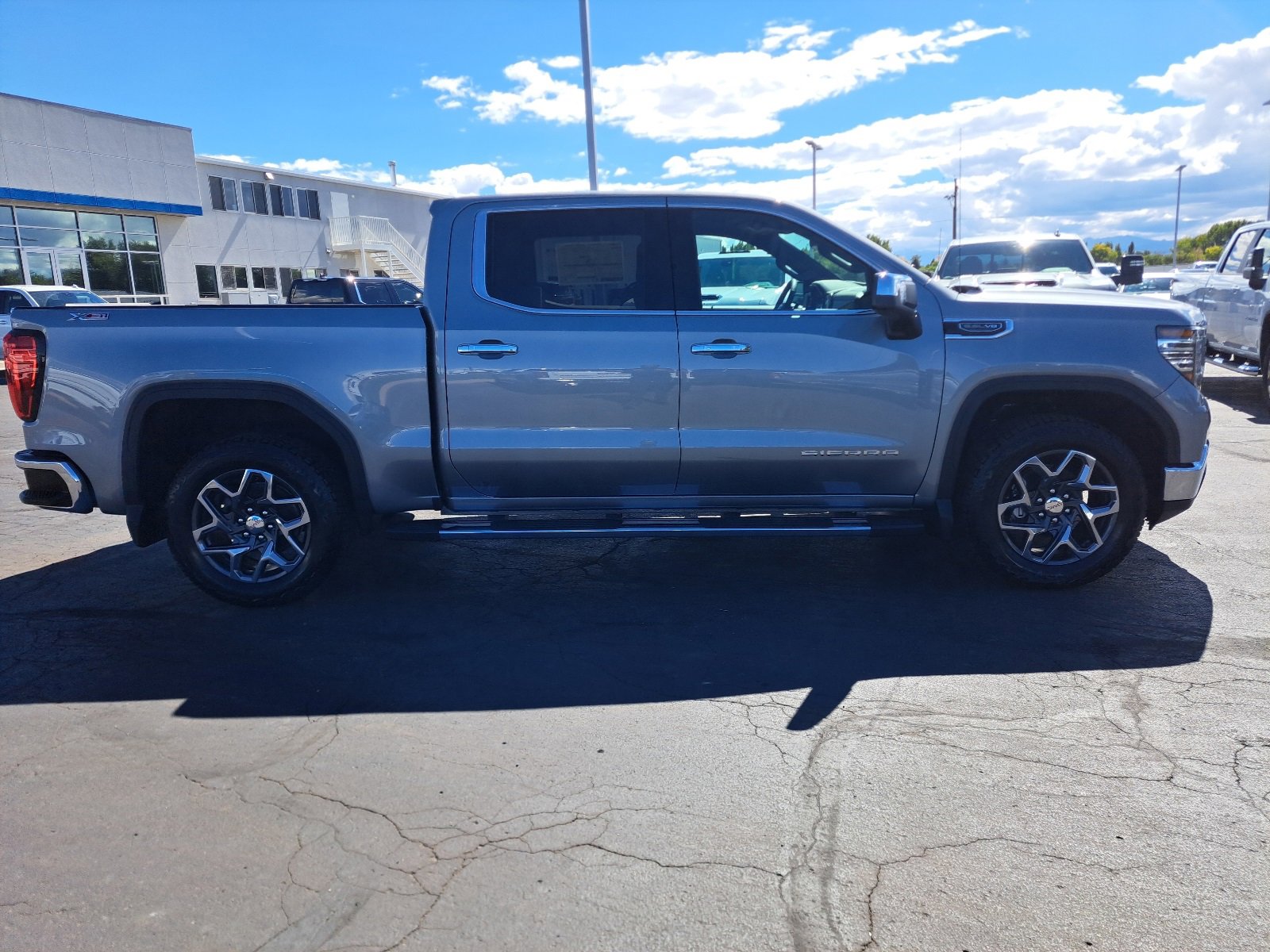 New 2026 GMC Sierra 1500 SLT w/ SLT Premium Package image 2