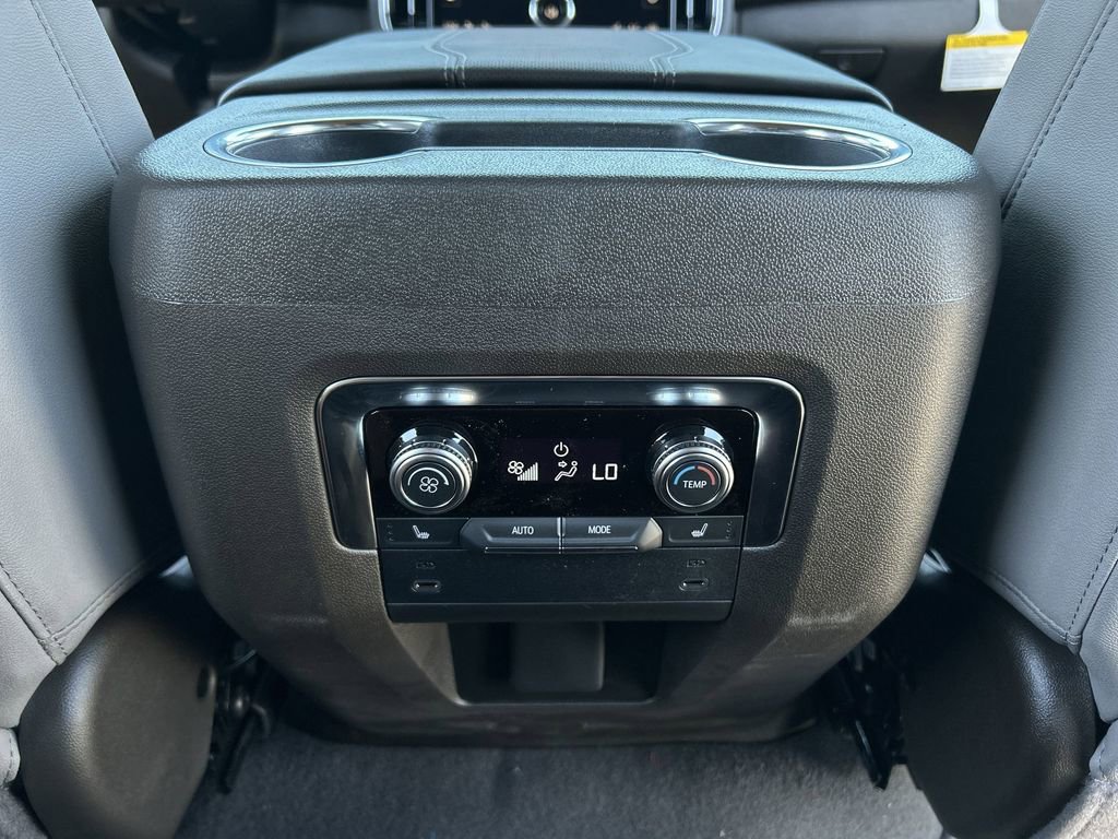 New 2026 GMC Yukon XL Elevation image 21