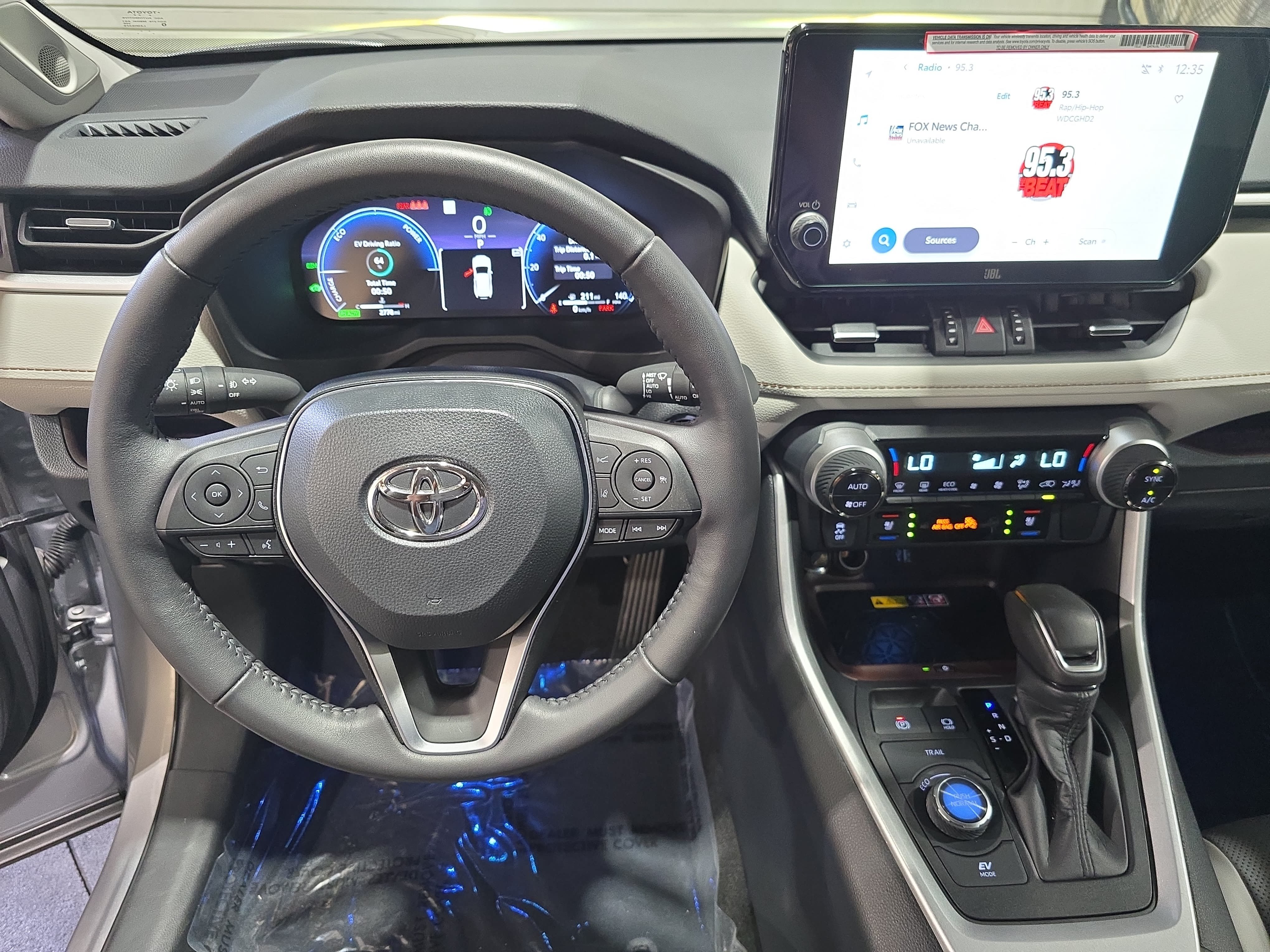 Used 2024 Toyota RAV4 Limited w/ Advanced Technology Package AWD/4WD image 16