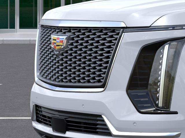 New 2026 Cadillac Escalade Luxury w/ LPO, Radiant Package AWD/4WD image 13