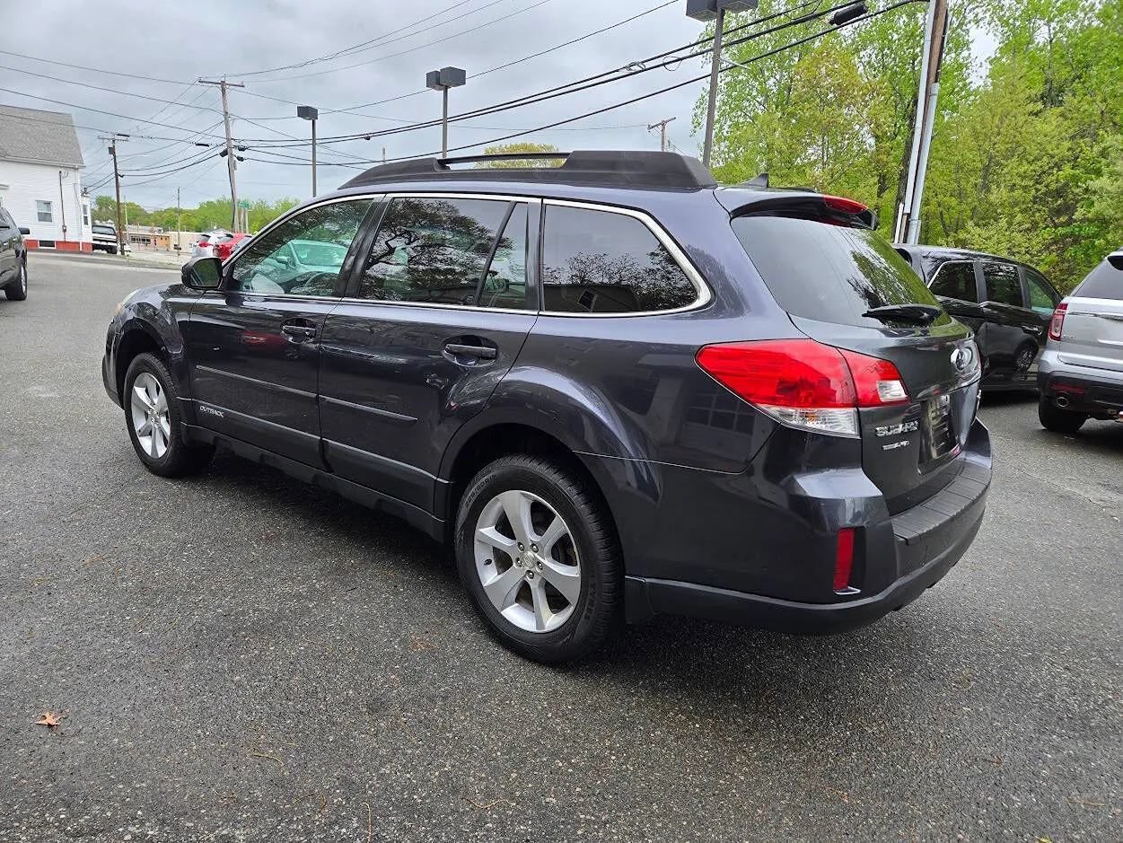 Used 2014 Subaru Outback 2.5i Limited AWD/4WD image 13