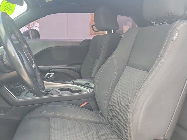 Used 2019 Dodge Challenger SXT AWD/4WD image 30