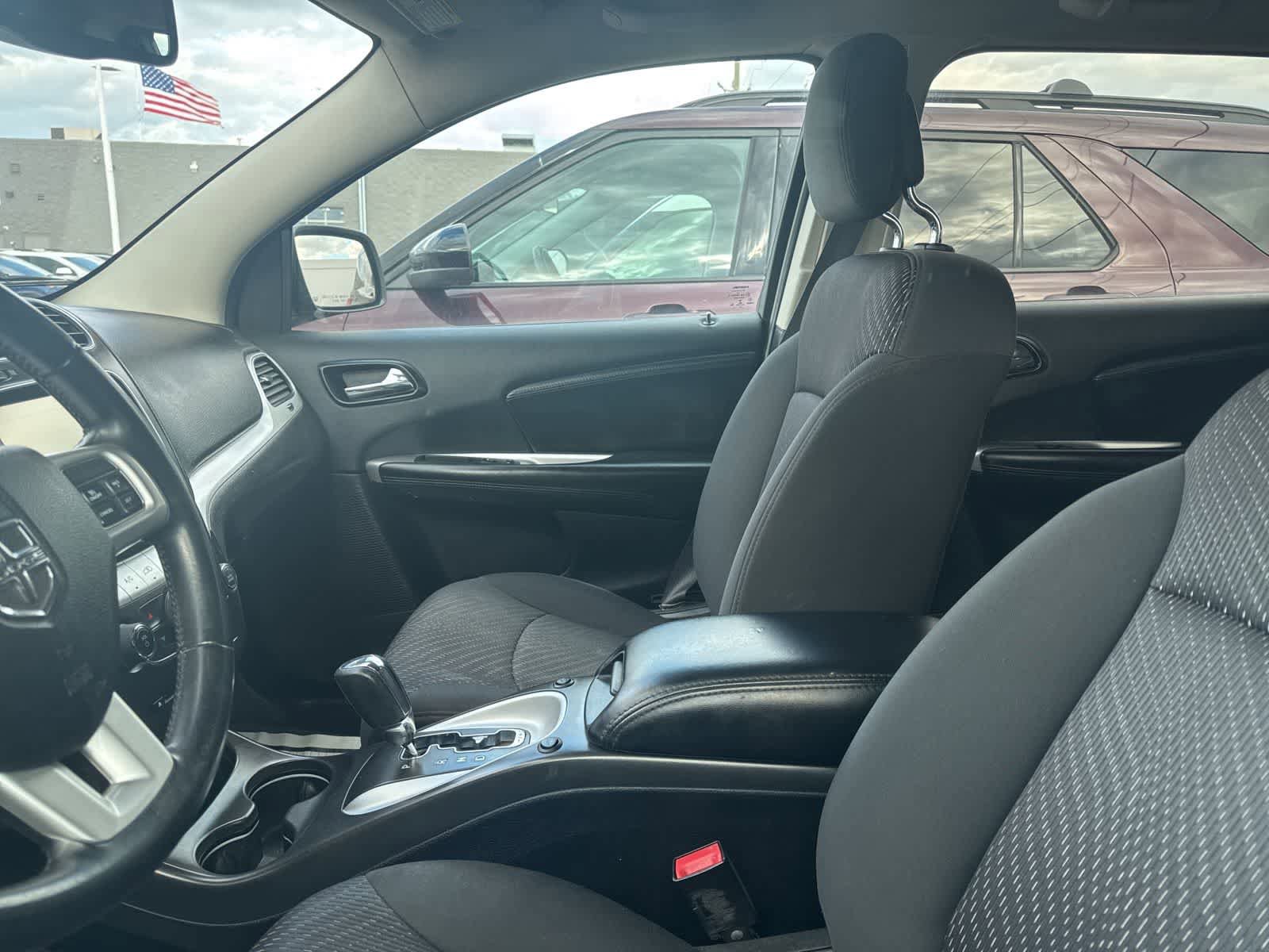 Used 2015 Dodge Journey SXT w/ Blacktop Package FWD image 30
