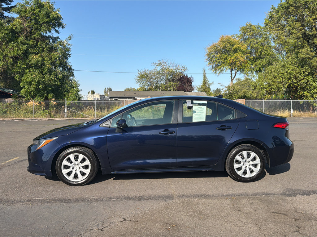 Used 2024 Toyota Corolla LE FWD image 22