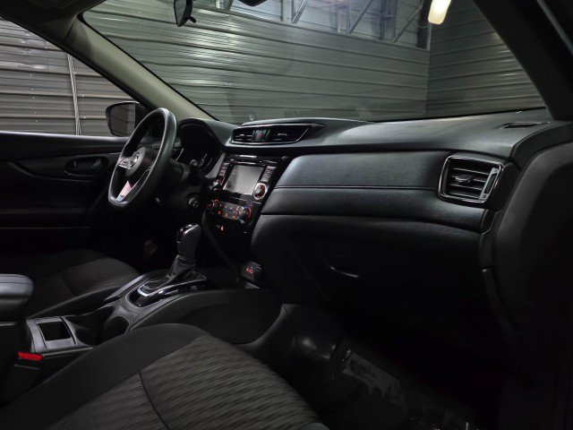 Used 2020 Nissan Rogue S image 12