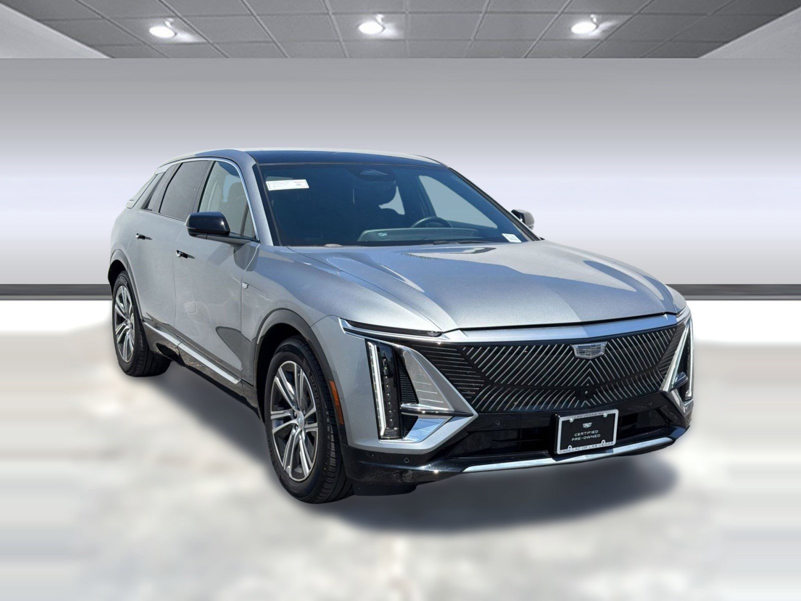 Certified 2024 Cadillac Lyriq Luxury AWD/4WD image 6