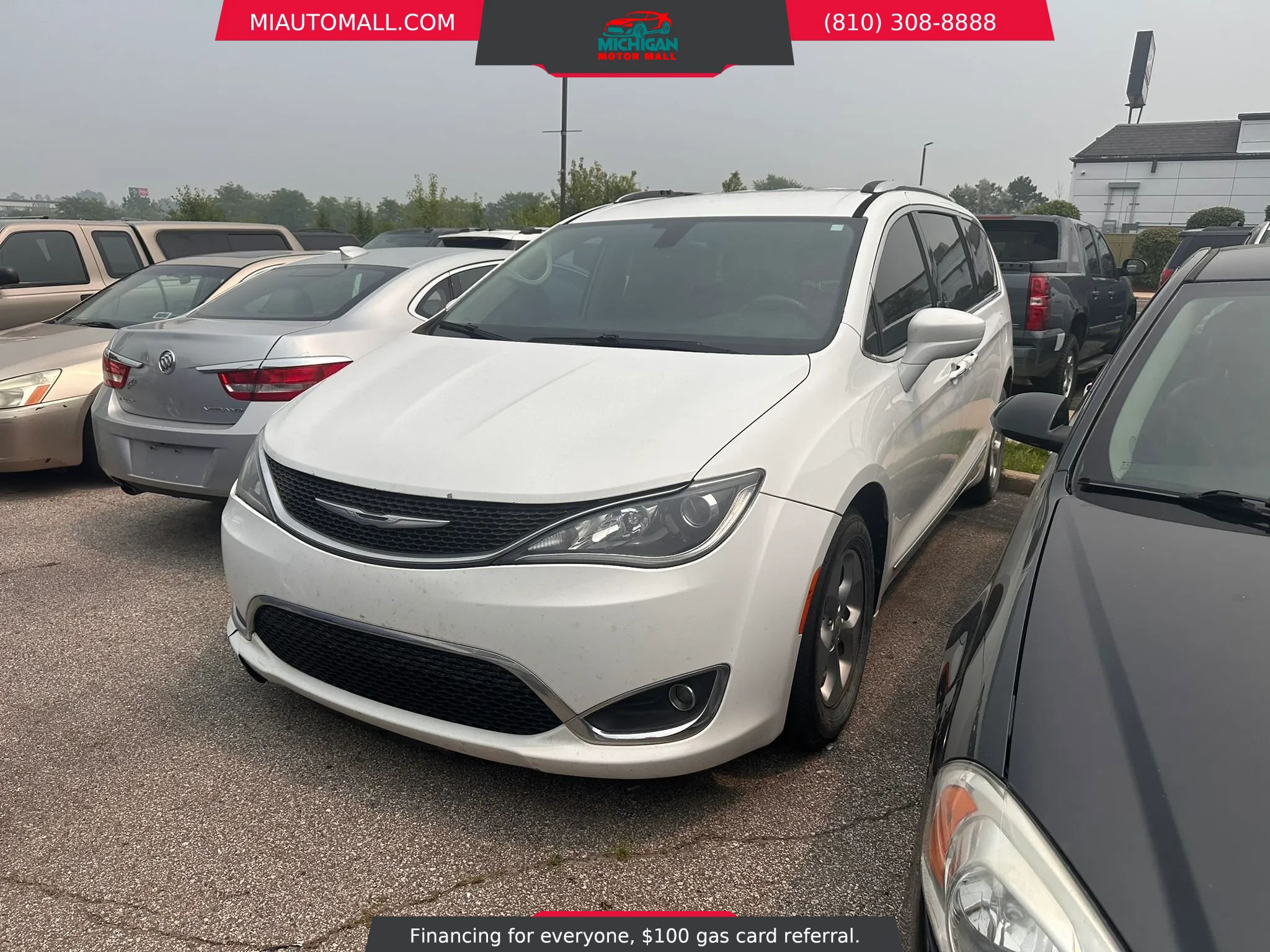 Used 2017 Chrysler Pacifica Touring-L Plus FWD image 1