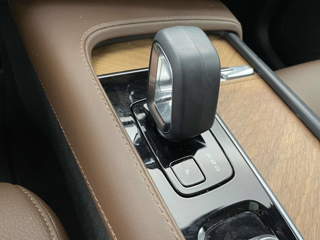 Used 2024 Volvo XC90 T8 Plus w/ Protection Package AWD/4WD image 28