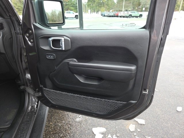 Used 2021 Jeep Wrangler Sport S image 37