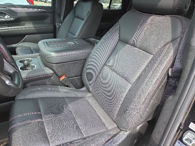 Used 2024 Chevrolet Tahoe RST w/ Luxury Package RWD image 7