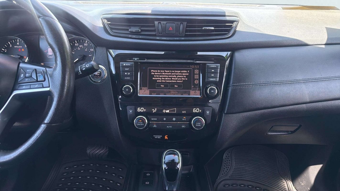 Used 2019 Nissan Rogue SL w/ Premium Package AWD/4WD image 14