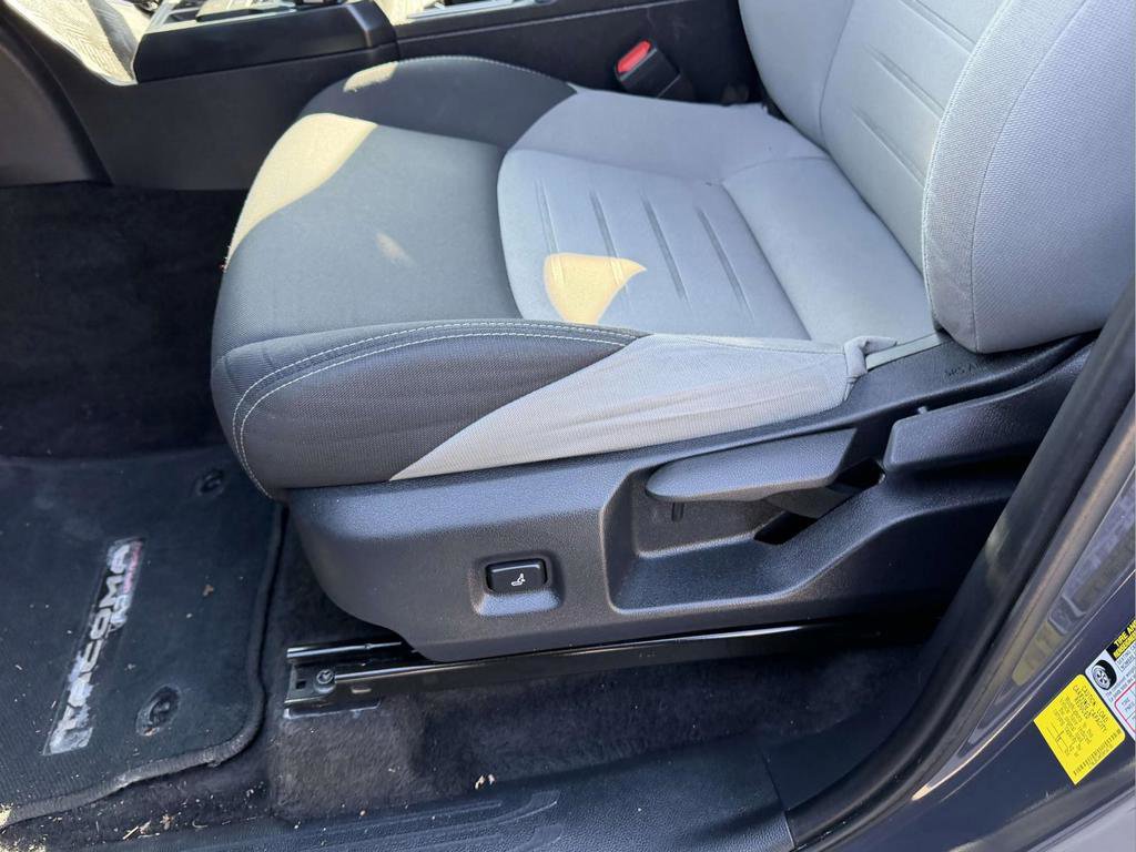 Used 2025 Toyota Tacoma TRD Off-Road image 16