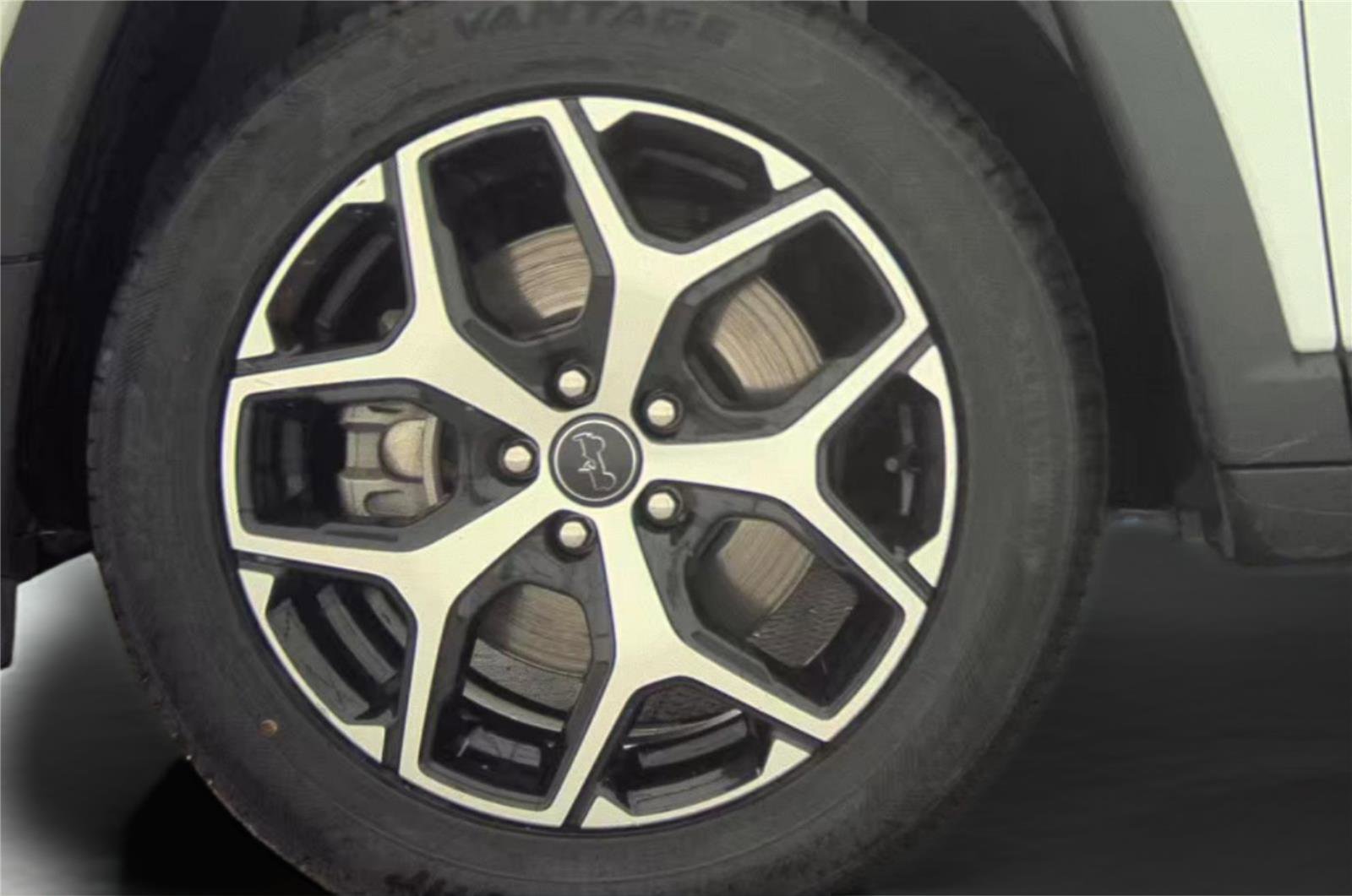 Used 2025 Jeep Compass Limited AWD/4WD image 23