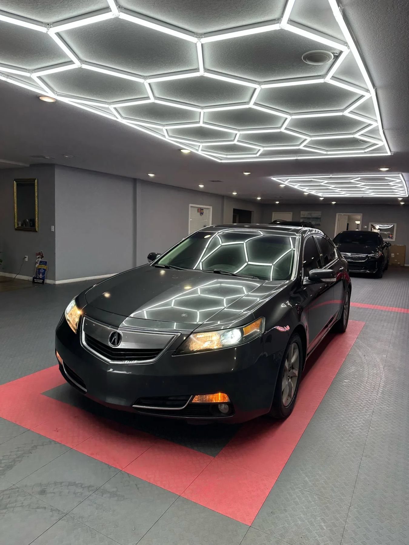Used 2013 Acura TL FWD image 2