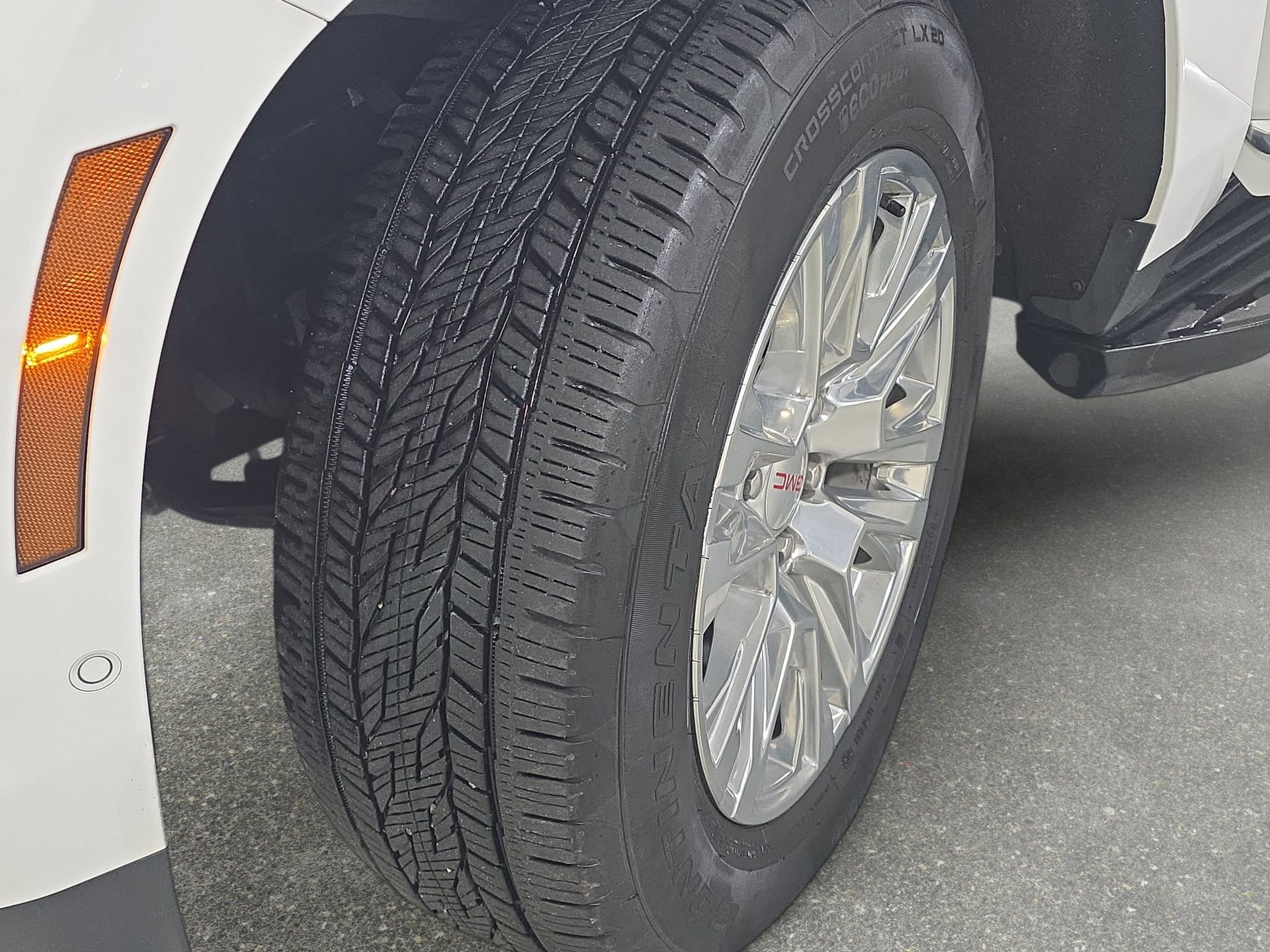 Used 2025 GMC Yukon Denali image 31