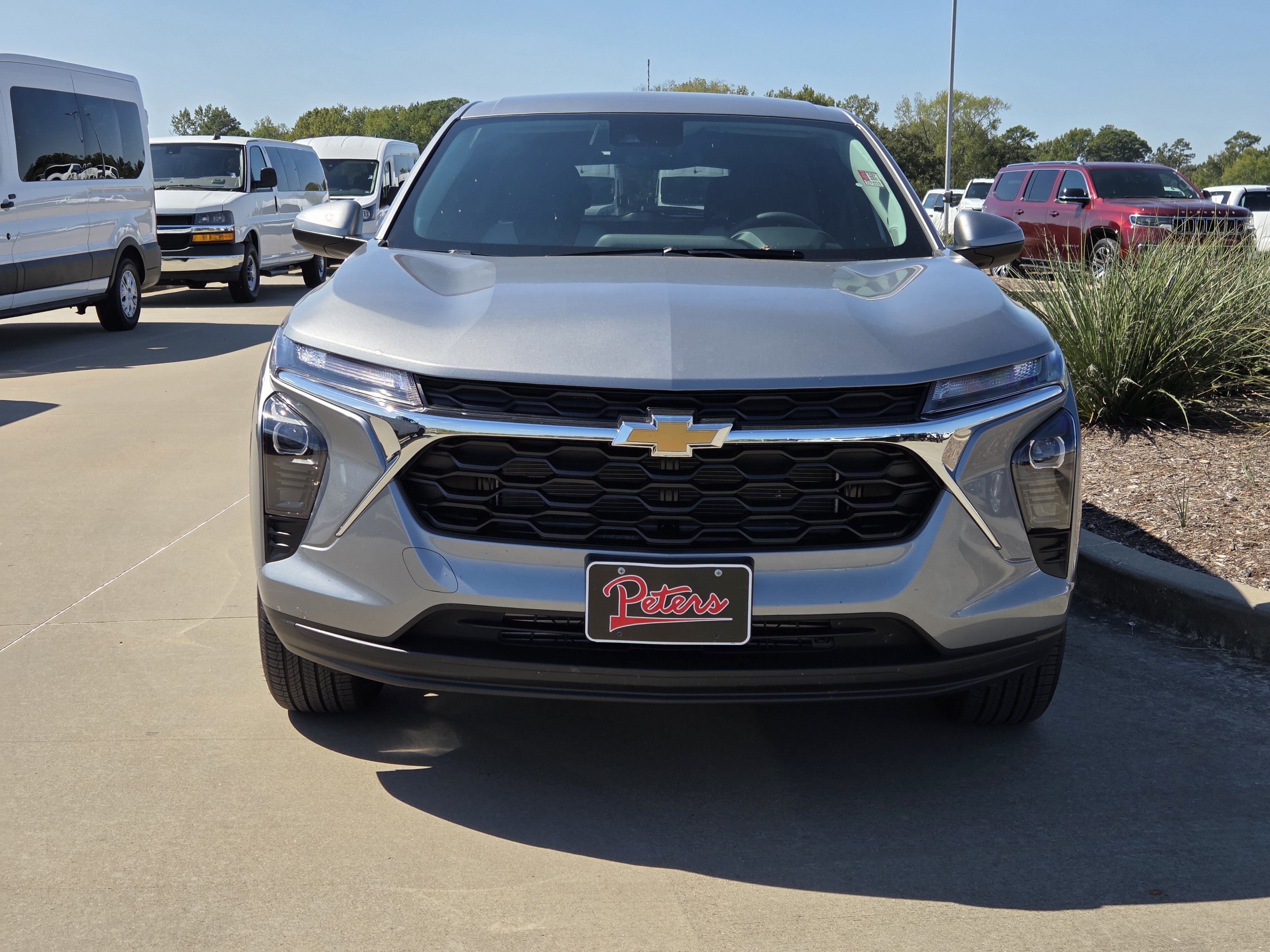 New 2026 Chevrolet Trax LS w/ LS Convenience Package FWD image 2