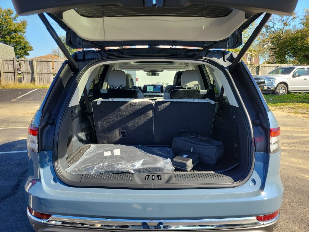 New 2027 Lincoln Aviator Reserve AWD/4WD image 10