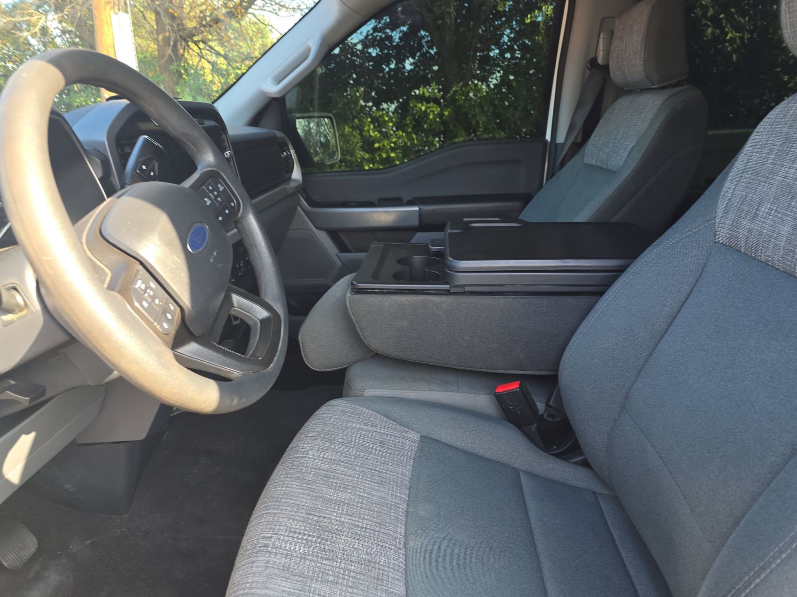 Used 2023 Ford F150 XLT w/ Trailer Tow Package image 13