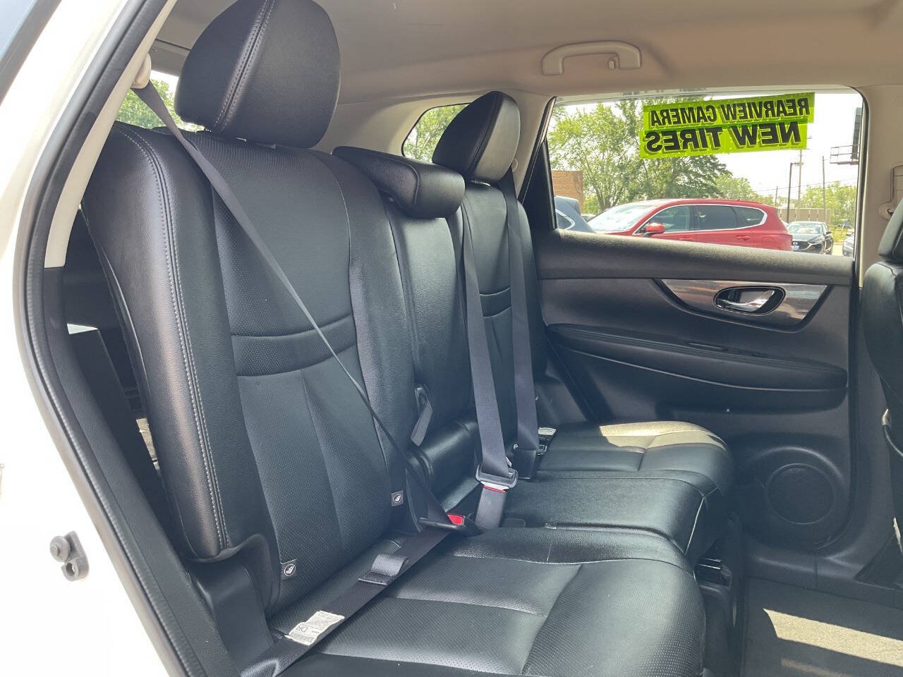Used 2016 Nissan Rogue SL FWD image 34