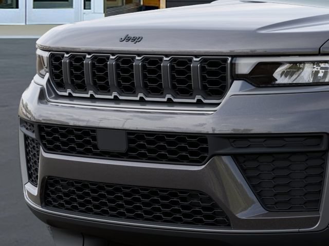New 2026 Jeep Grand Cherokee Altitude AWD/4WD image 11