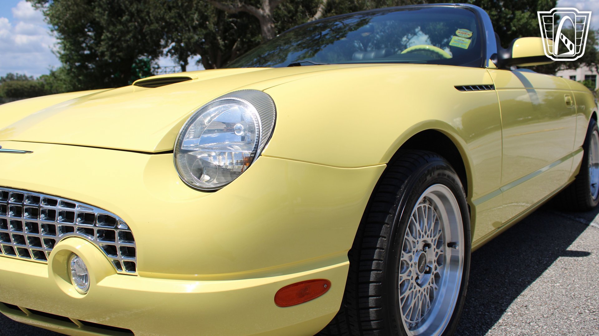 Used 2002 Ford Thunderbird RWD image 27
