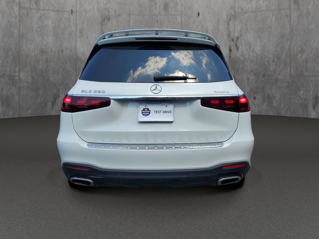 Used 2025 Mercedes-Benz GLS 580 4MATIC image 6