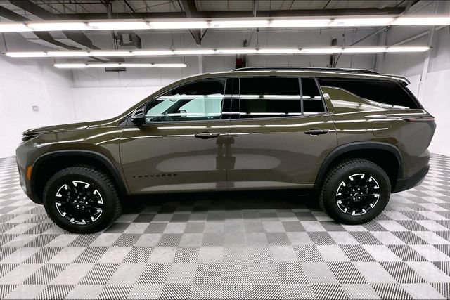 Used 2024 Chevrolet Traverse Z71 AWD/4WD image 14