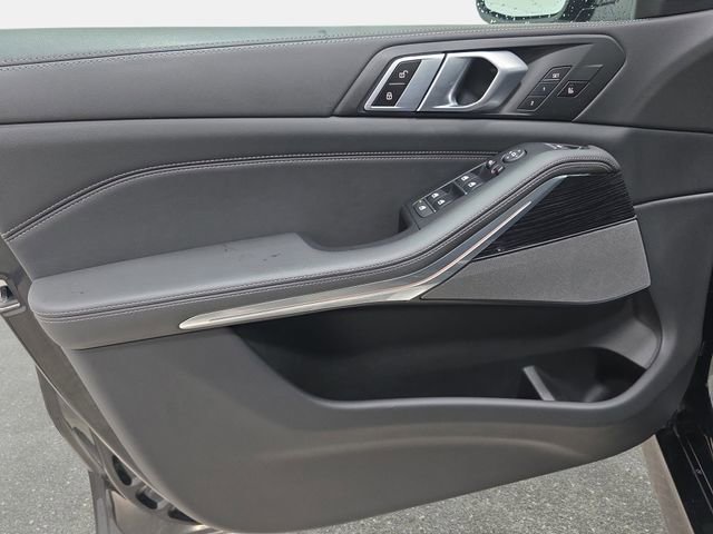 Certified 2024 BMW X5 xDrive40i w/ M Sport Package image 25
