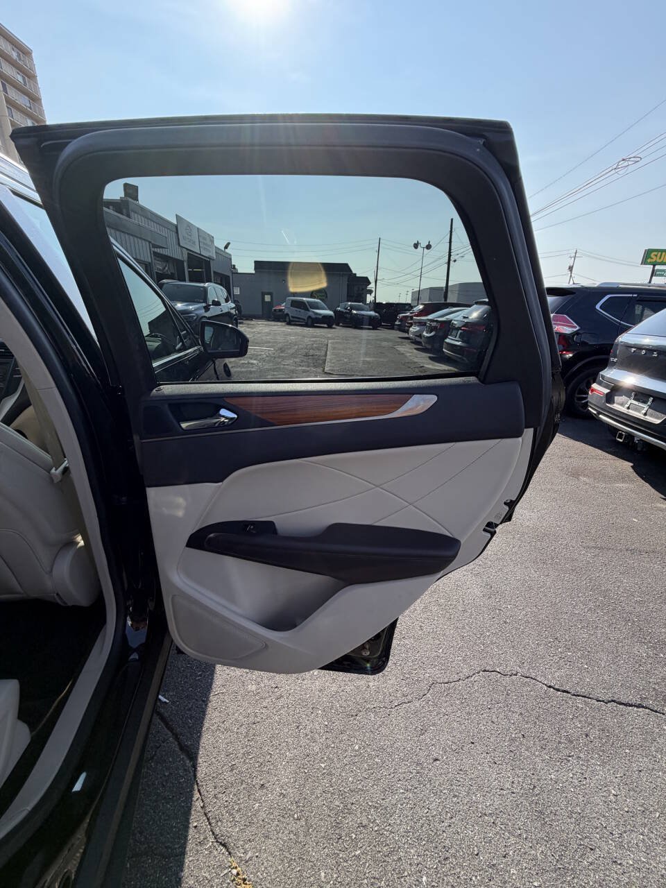Used 2018 Lincoln MKC Select w/ Select Plus Package AWD/4WD image 39