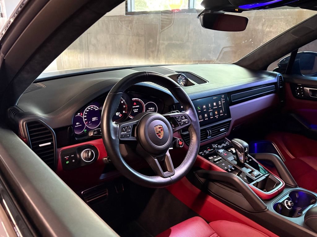 Used 2023 Porsche Cayenne Turbo GT AWD/4WD image 4