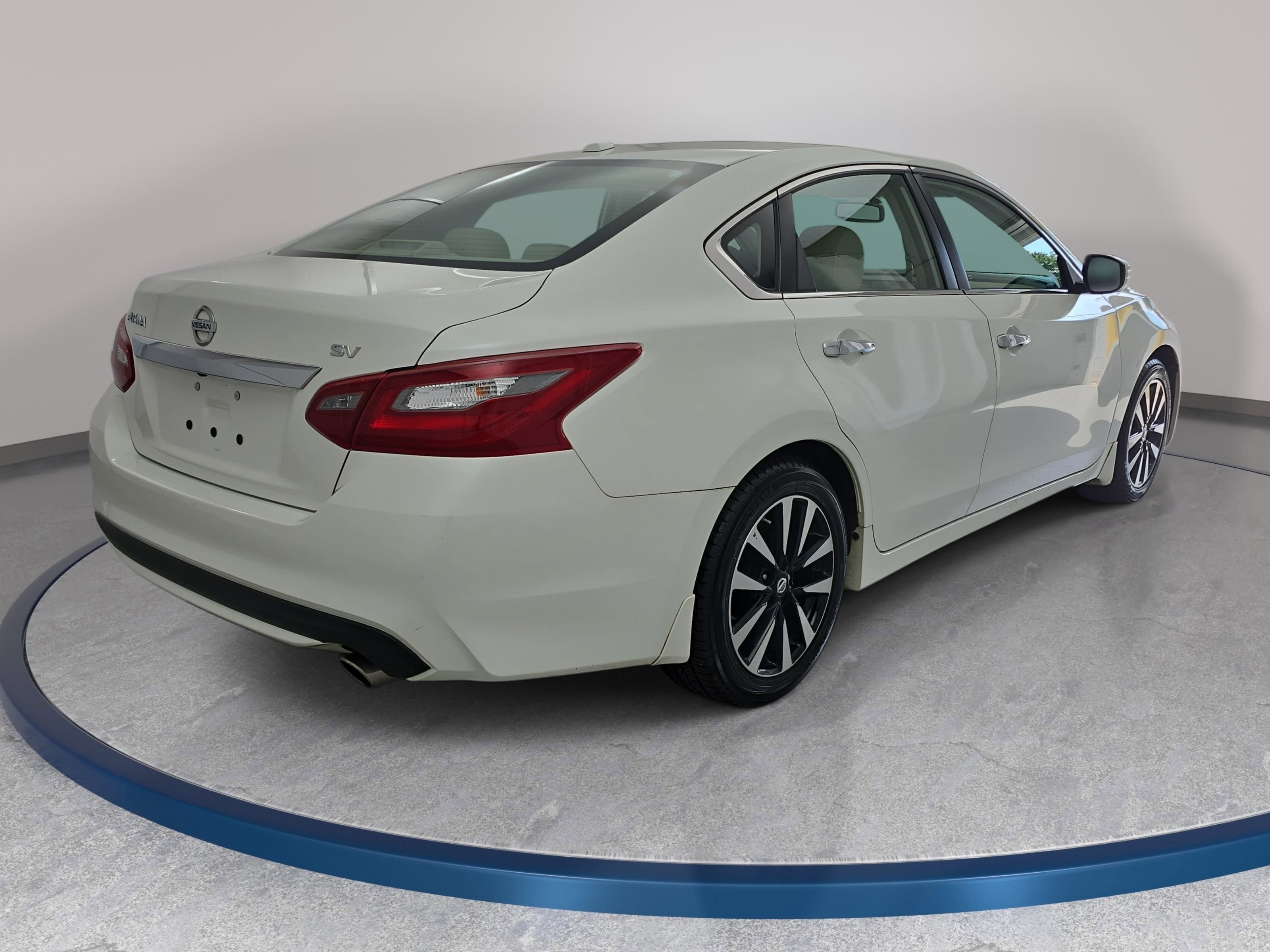 Certified 2018 Nissan Altima 2.5 SV w/ 2.5 SV Technology Package FWD image 5