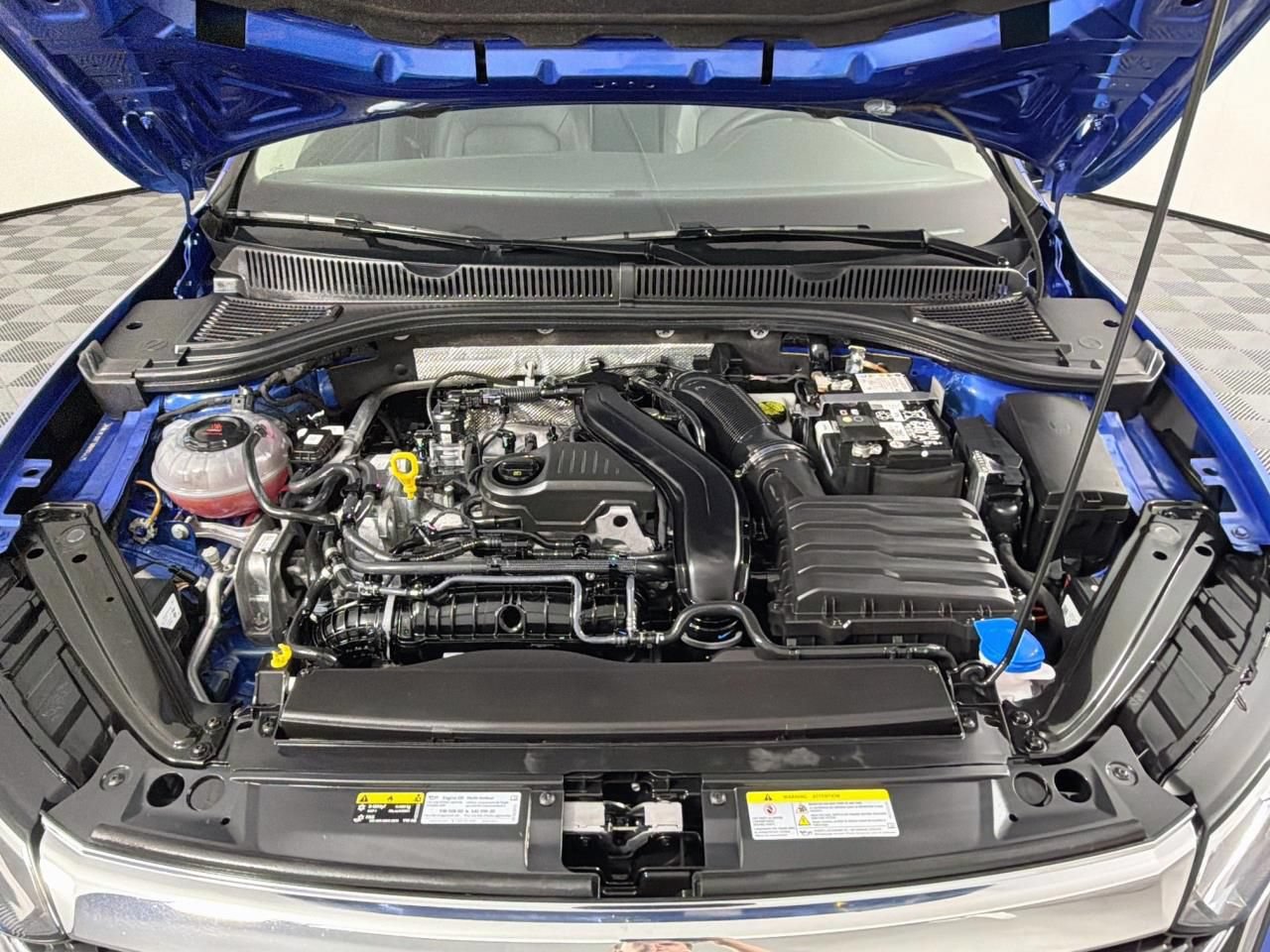Used 2024 Volkswagen Jetta SE FWD image 41