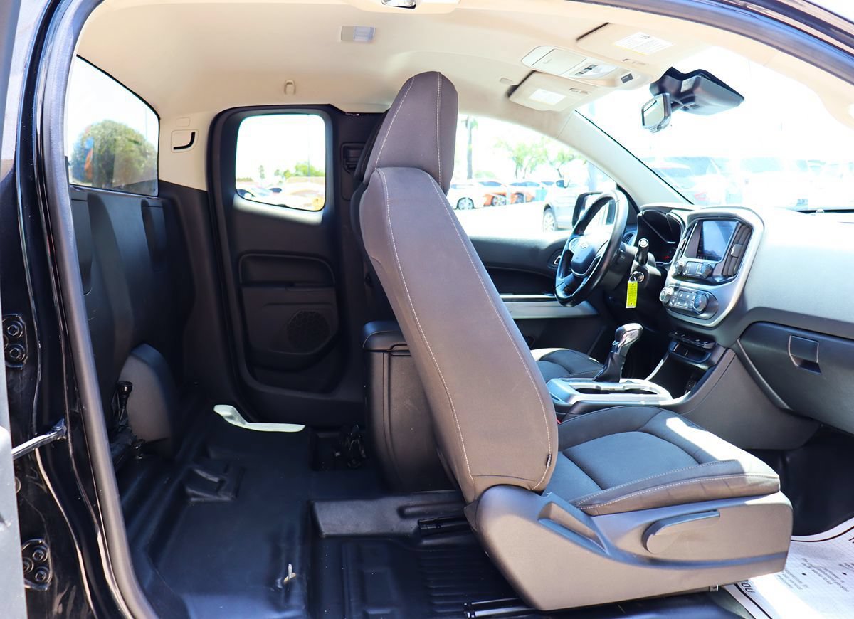 Used 2022 Chevrolet Colorado LT w/ Fleet Safety Package RWD image 38