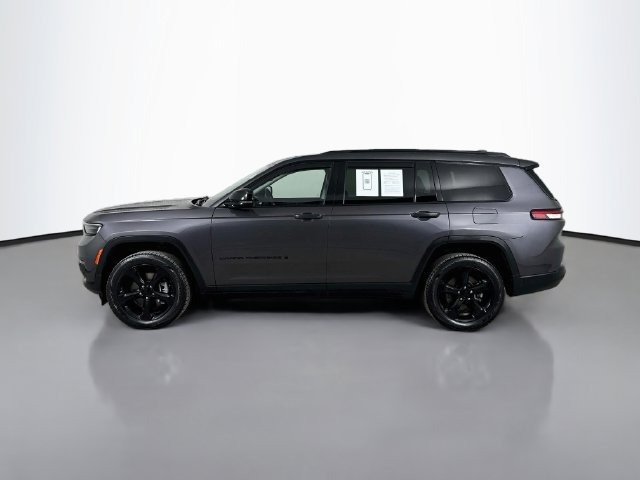 Used 2023 Jeep Grand Cherokee L Limited w/ Black Appearance Package AWD/4WD image 10