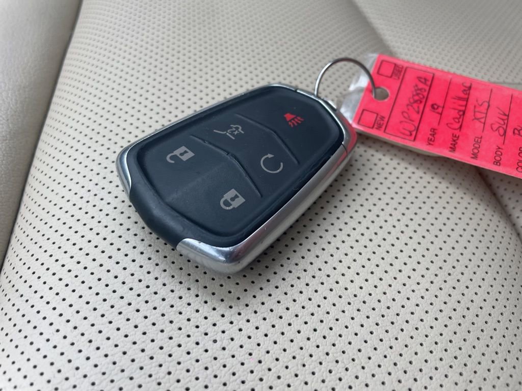 Used 2019 Cadillac XT5 Luxury image 42