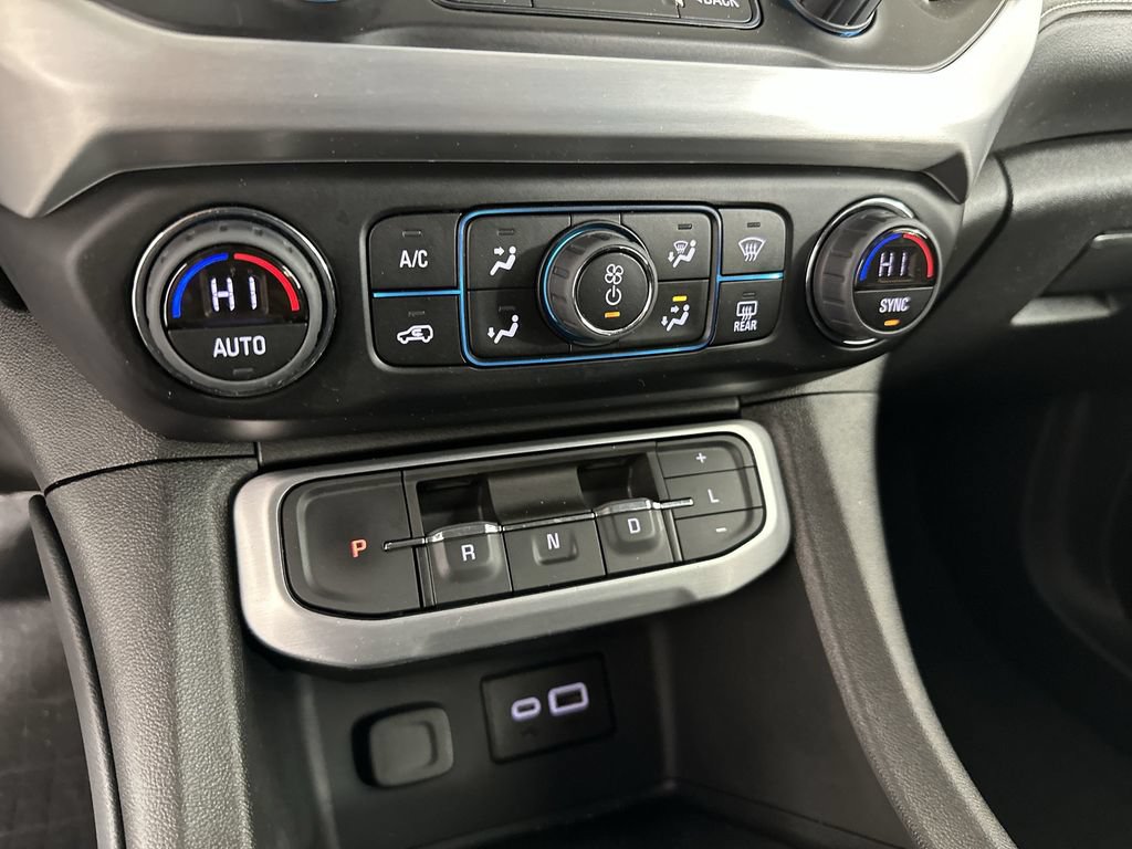 Certified 2023 GMC Acadia SLE w/ Driver Convenience Package FWD image 18