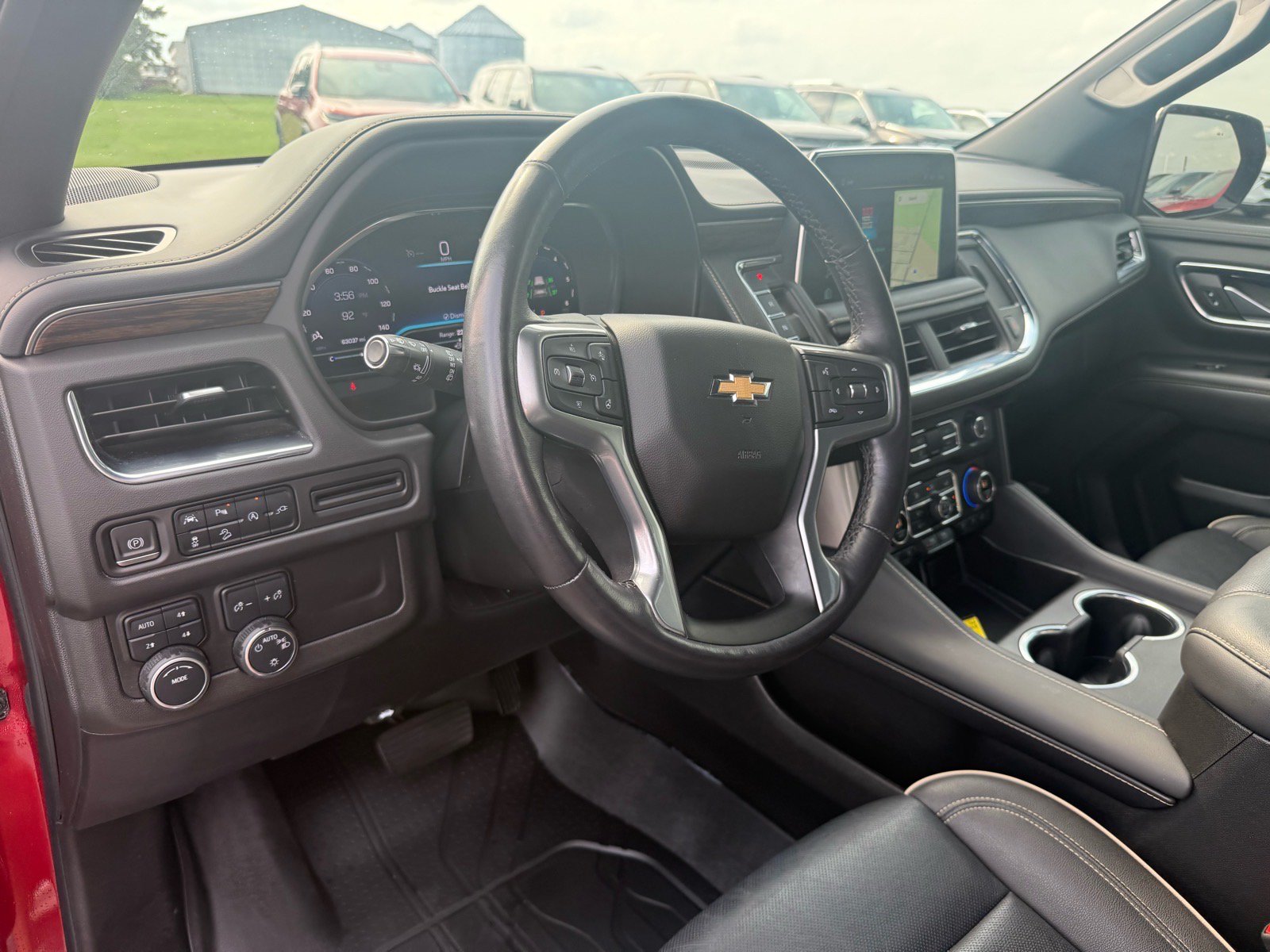 Used 2022 Chevrolet Tahoe Premier AWD/4WD image 12